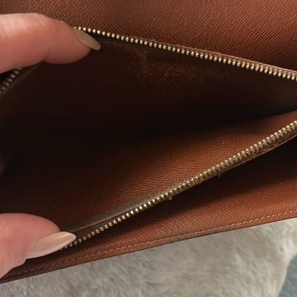 Louis Vuitton Monogram long  Wallet GUC - Picture 7 of 10